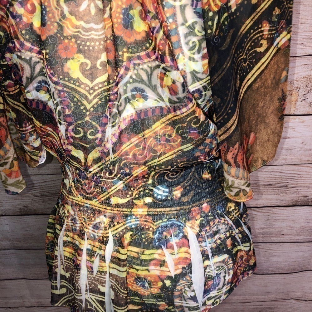 Semi Sheer Graphic Top - Picture 3 of 6
